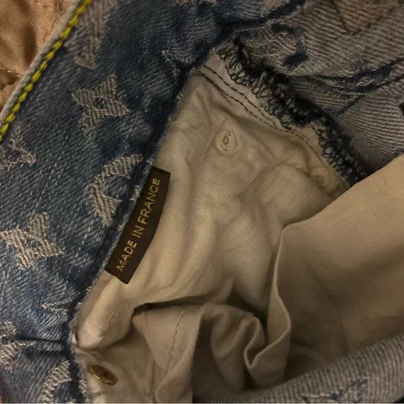 Louis Vuitton x supreme denim these jeans are hard to find got them in 2017